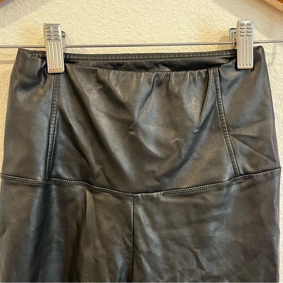 Aritzia Wilfred Free Daria black vegan leather high rise leggings size xsmall - Picture 2 of 16